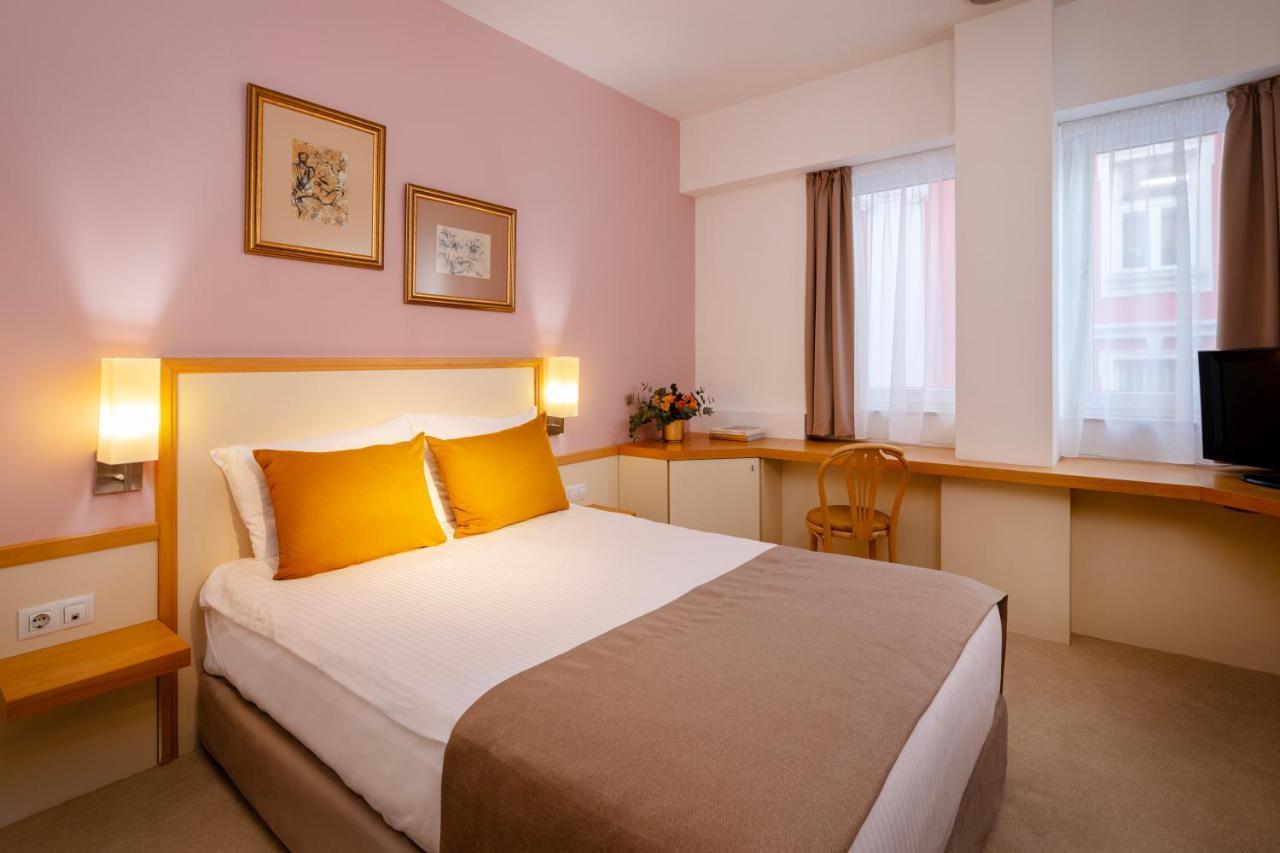 Arte Sofia Hotel Bagian luar foto